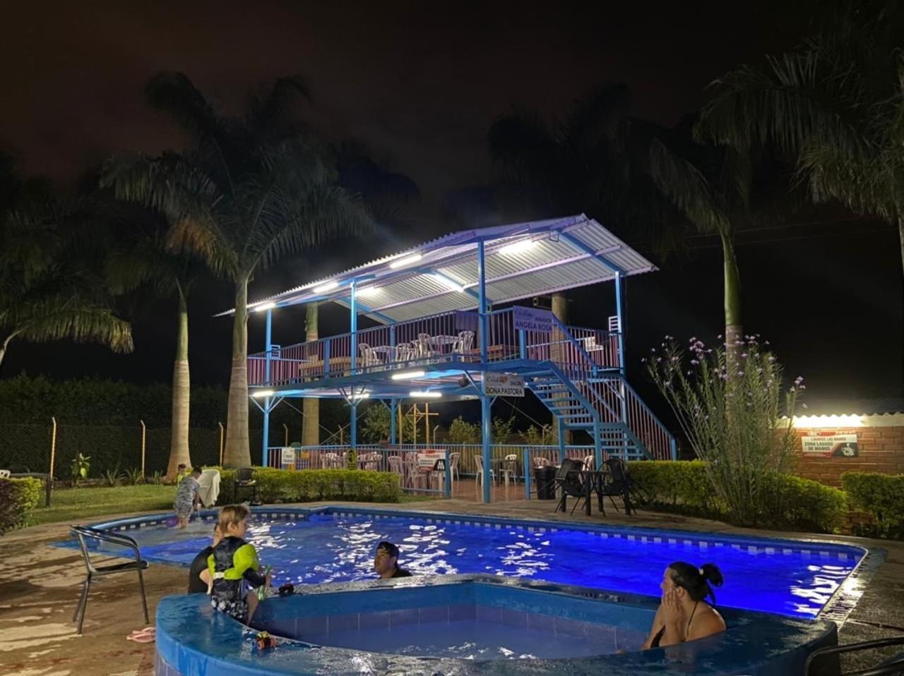 Hotel Campestre La Cecilia Montenegro Ngoại thất bức ảnh